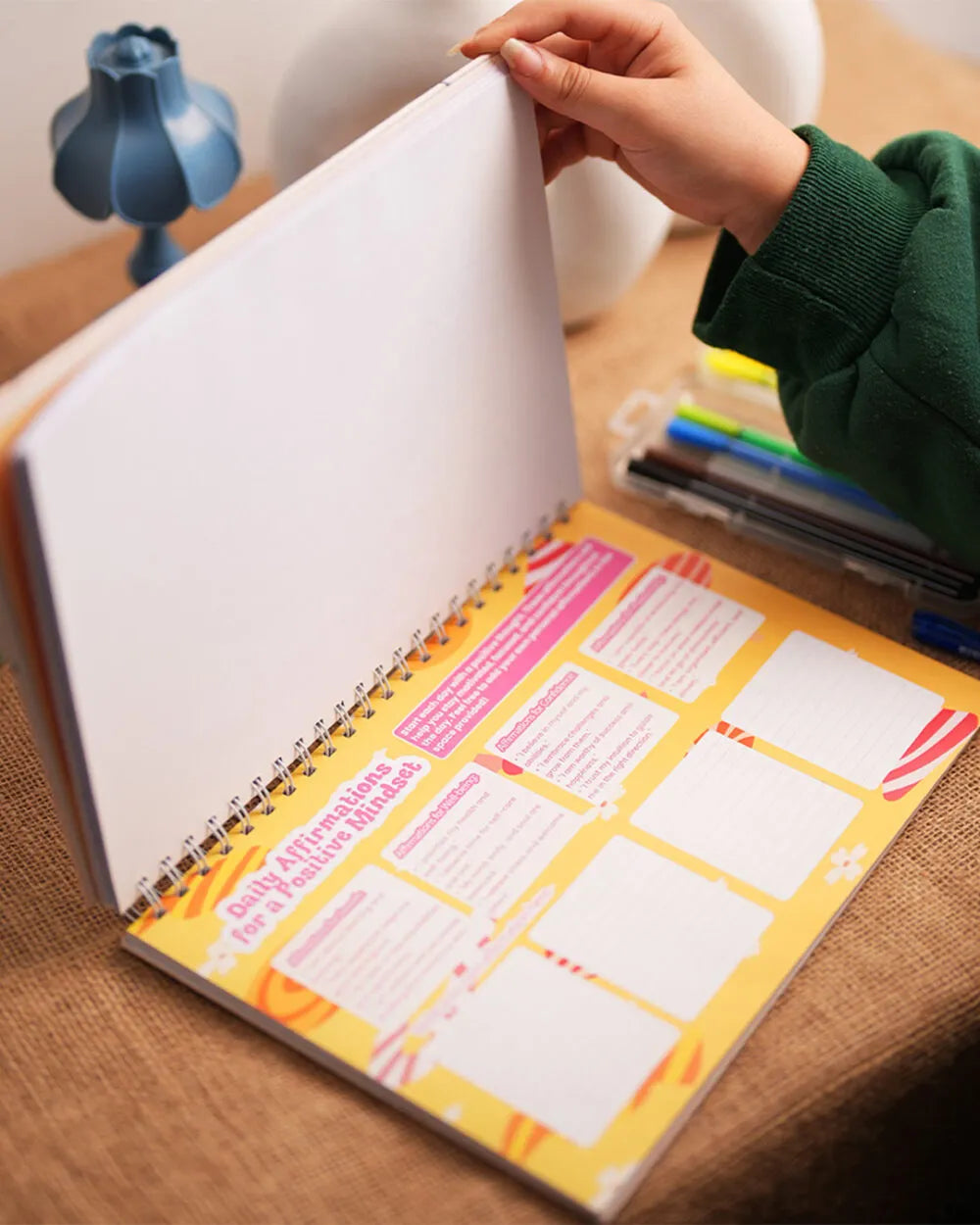 The Dreamy Guide Monthly Planner - Rootieland