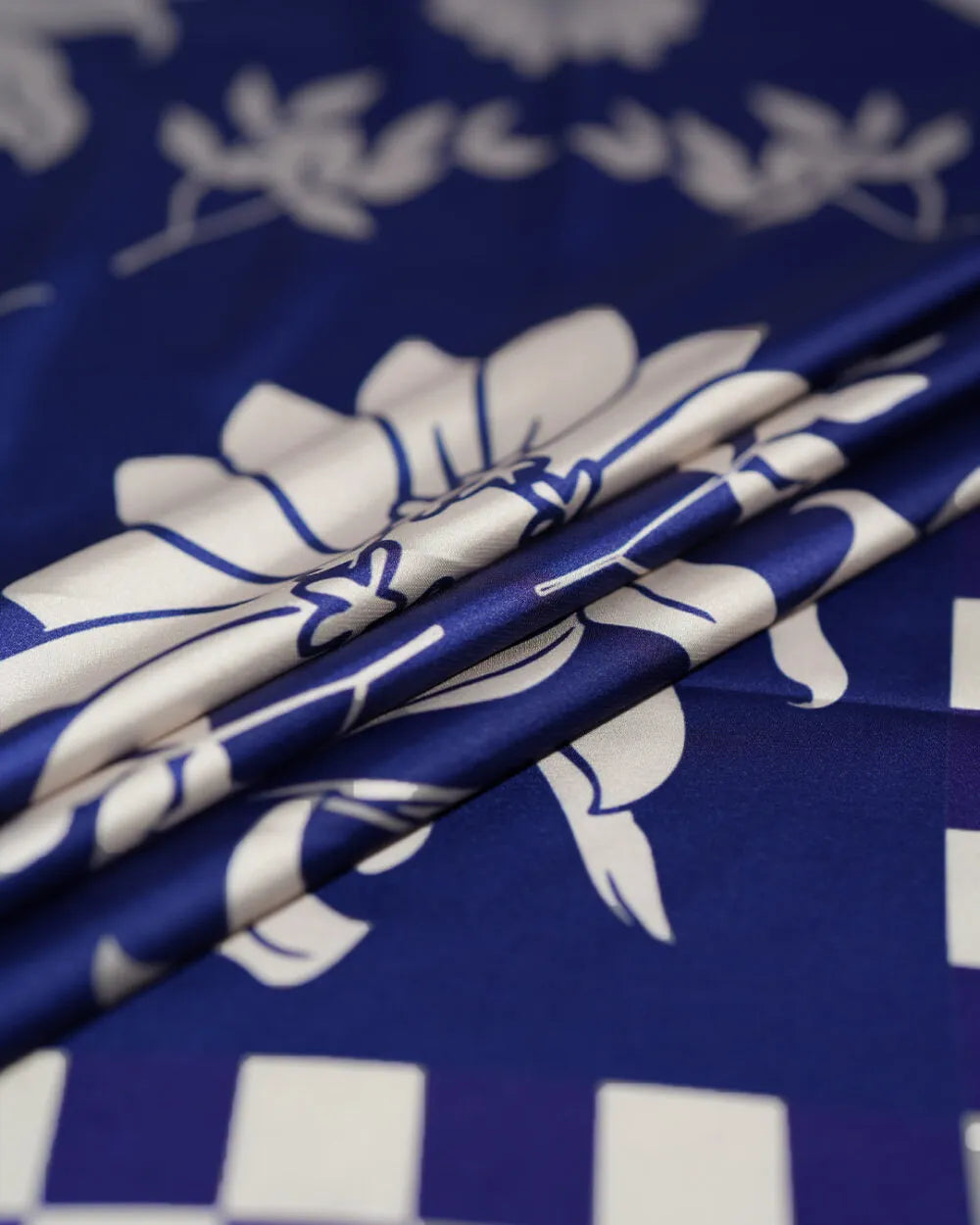 Bloomshade - Silk Satin Scarf - Rootieland