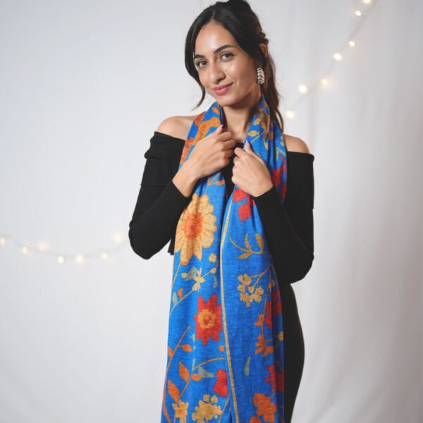 Winter Scarf/Chal - Daisy Delight - Image 3