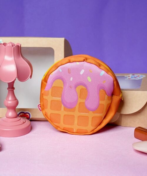 Makeup Pouch – Ice Cream Waffle 🧇