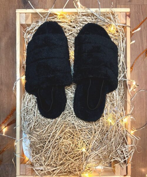 Fluffies Winter Slipper – Black With Elastic Strap