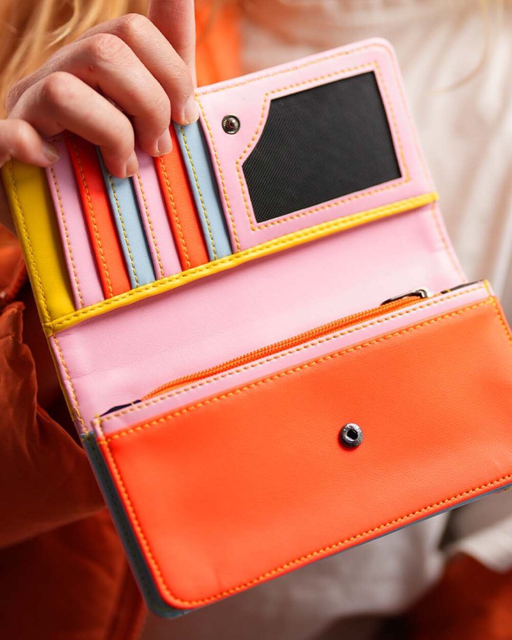 The Solset Women's Wallet - Image 5