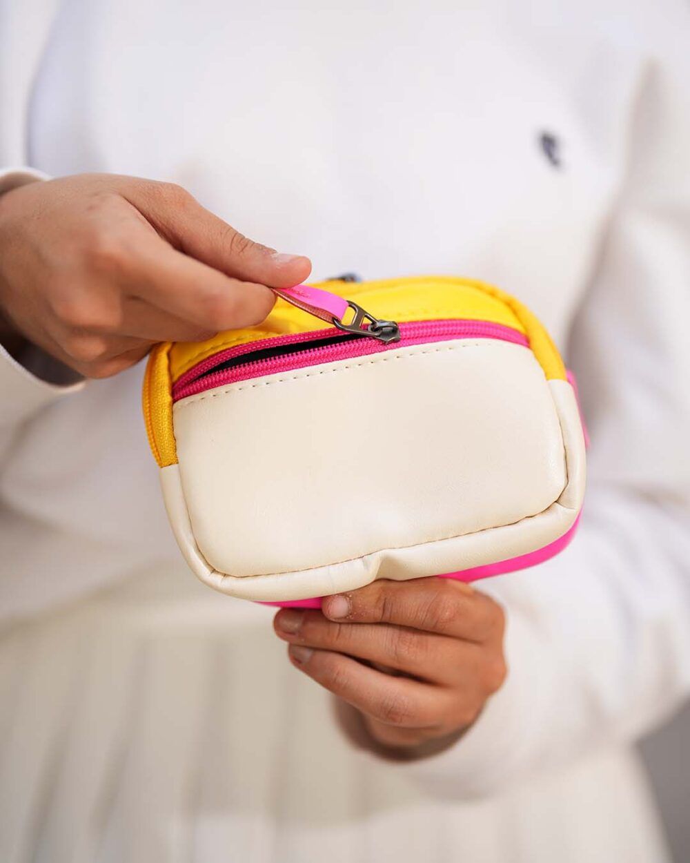 The Solset Pouch Wallet - Image 4